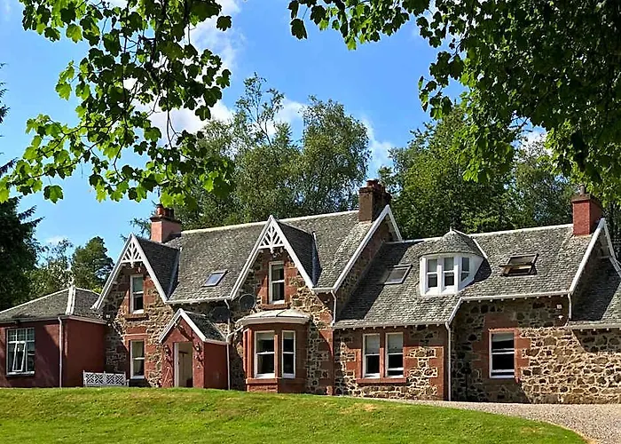 The West Highland Way Hotel And Campground Rooms And Pitches